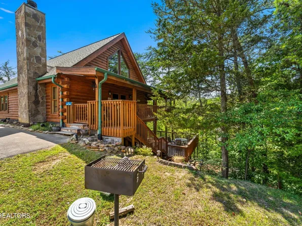 913 Buck Way, Sevierville, TN 37876