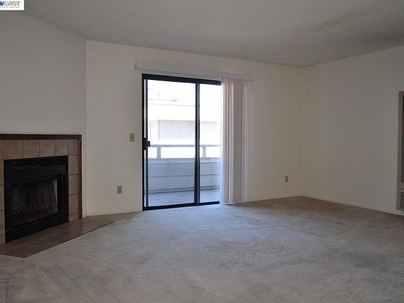 4th image of 2077 Washington Ave APT 313