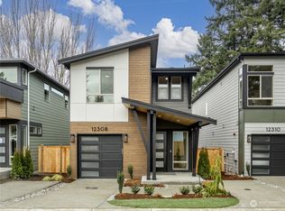 12308 NE 107th St, Kirkland, WA