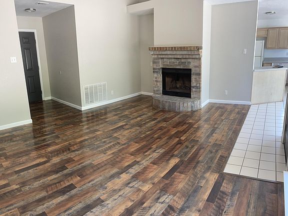 3rd image of 1600 Clairidge Ave