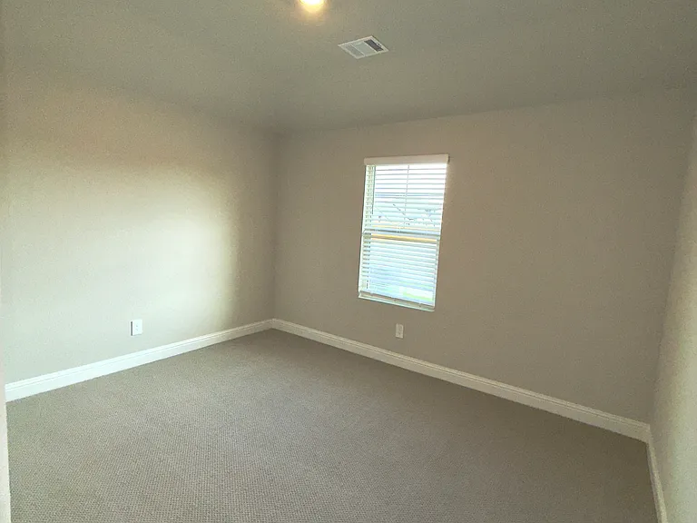 710 Martell Rd — Photo 13