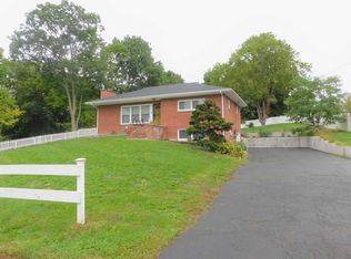393 Mansion St, Poughkeepsie, NY 12601