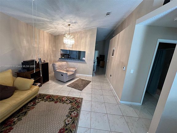 3rd image of 679 NW San Remo Cir