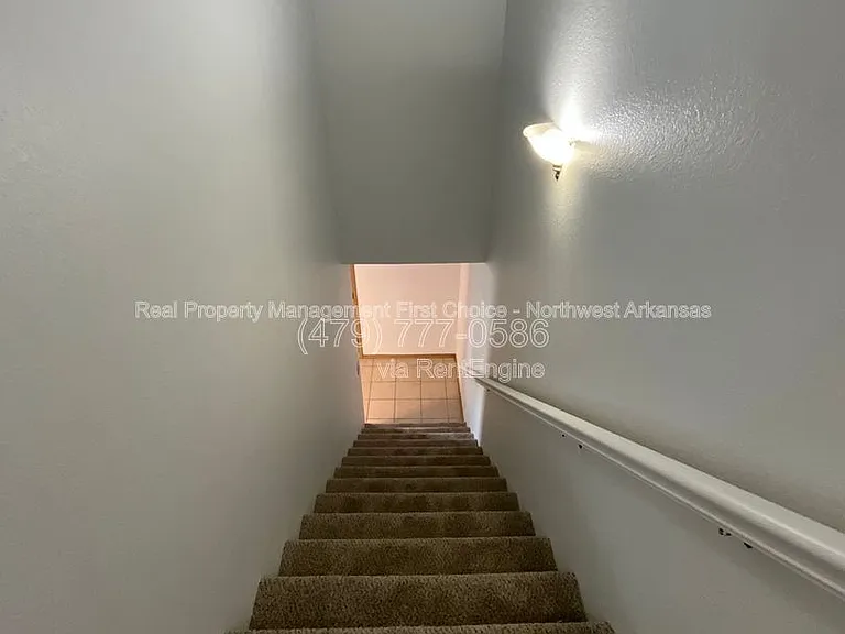1511 N Bernice Dr — Photo 2