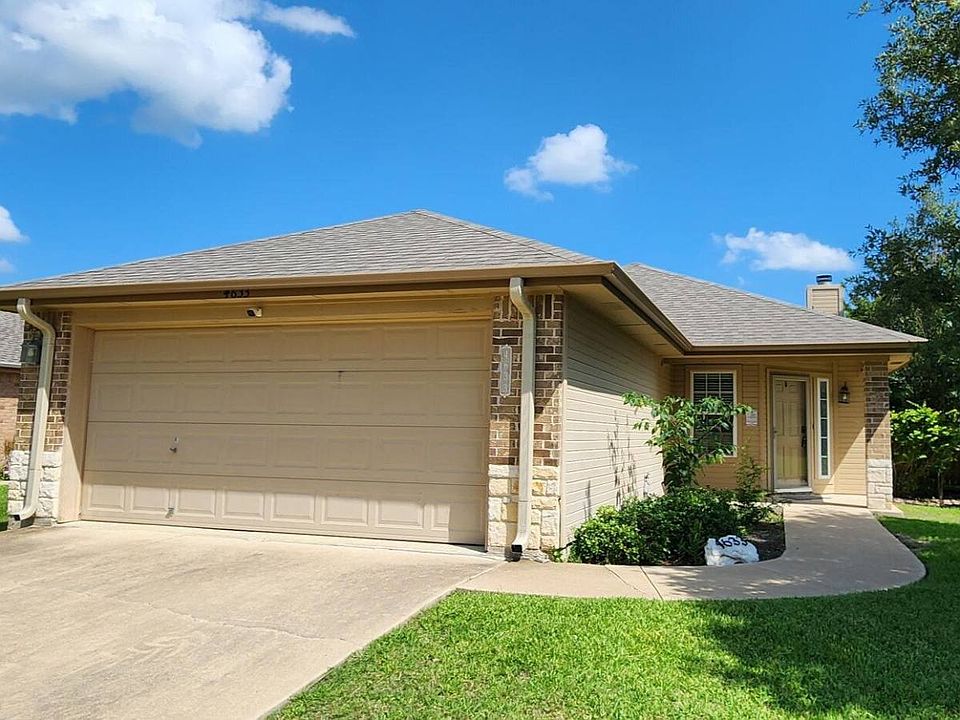 1st image of 4633 Stonehaven Dr