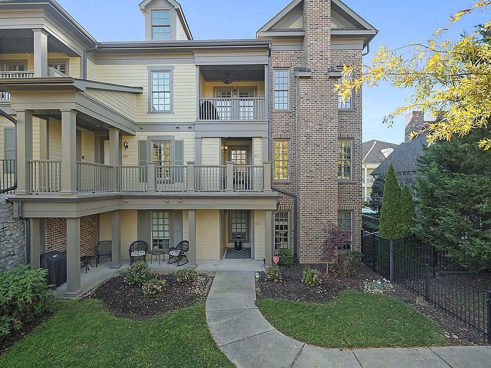 1st image of 621 Grant Park Ct