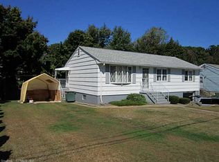 152 Nautilus Rd, Bridgeport, CT 06606