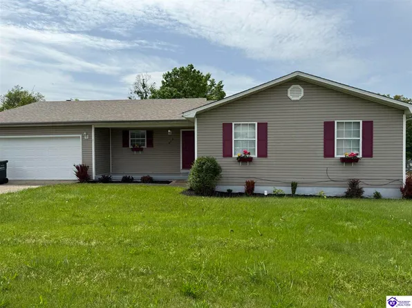 872 Shelby Ave, Radcliff, KY 40160