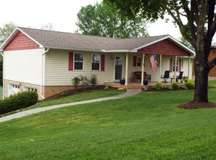 3319 Scarlet Dr, Maryville, TN 37804