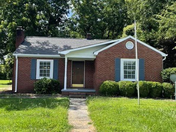 209 W Elm St