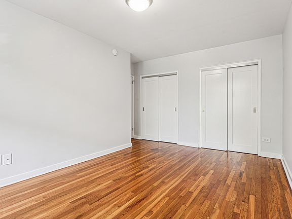 4th image of 1540 Pelham Pkwy S APT 3D