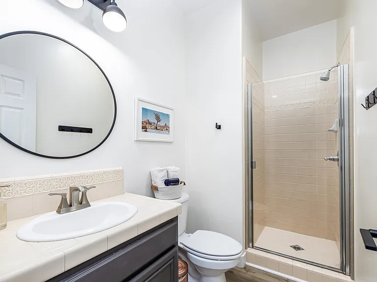 28080 Hayward Dr — Photo 9