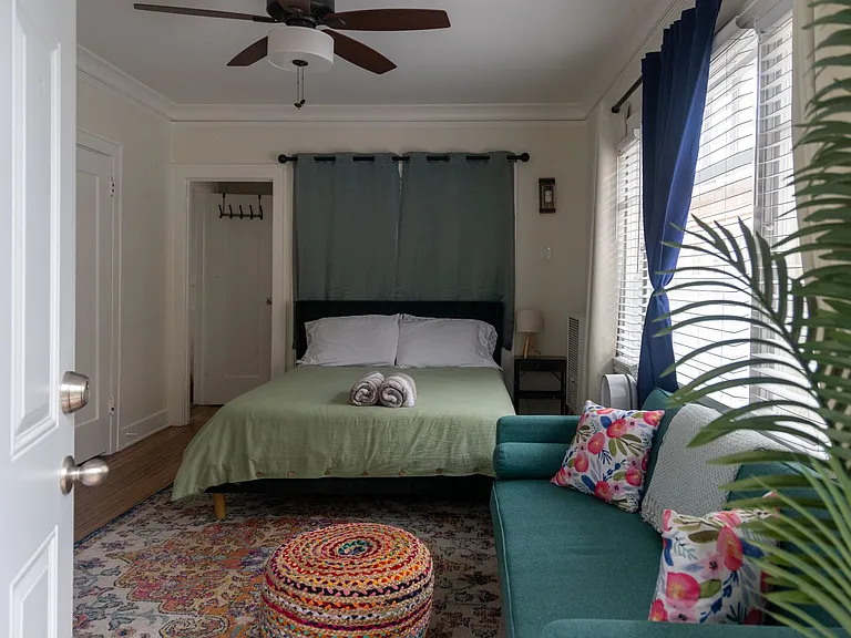 1145 E Appleton St — Photo 8
