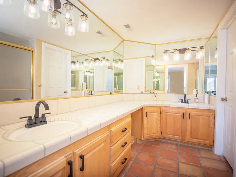 W Canyon View Dr — Photo 20