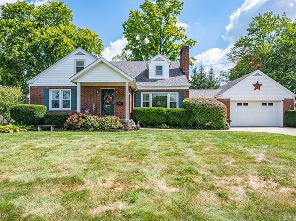 237 Evergreen Dr, Poland, OH 44514