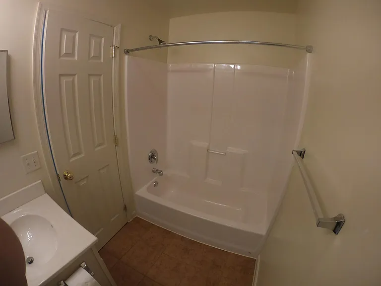 2101 Quail Hollow Dr — Photo 32