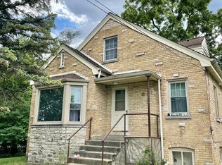 220 N Graylynn Dr, Mount Prospect, IL
