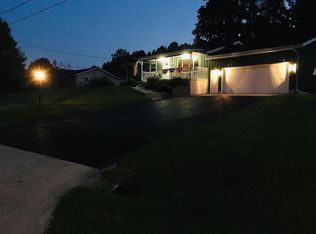 4563 Harvest Cir, Manitowoc, WI 54220