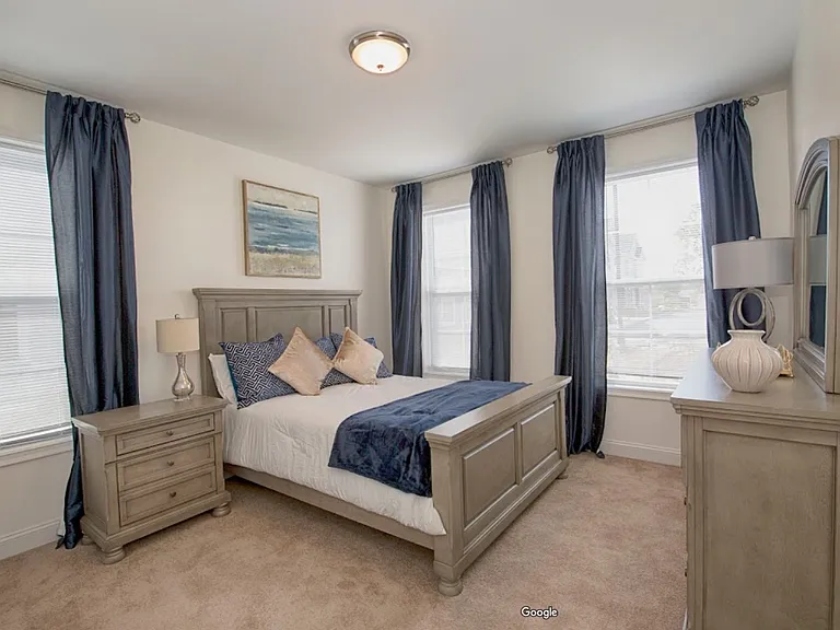 200 Falcon Point Way — Photo 4