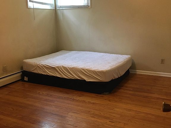 5th image of 601 Park Ave APT 1