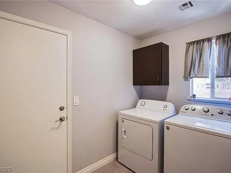 2437 Twin Flower Cir — Photo 34