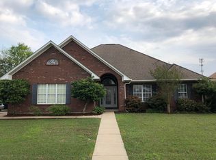 8917 Spring Ave, Ocean Springs, MS 39564