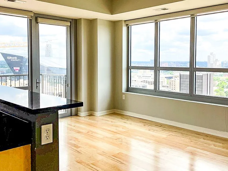 929 Portland Ave #2105 — Photo 8