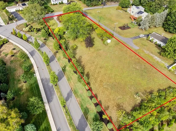 270 Moosehill Rd, East Walpole, MA 02032