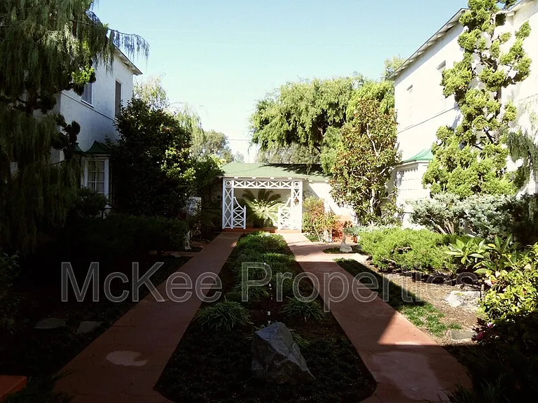768 D Ave — Photo 7