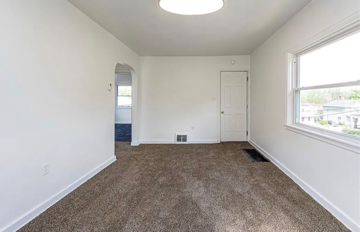 1 bed, $900 — Photo 3
