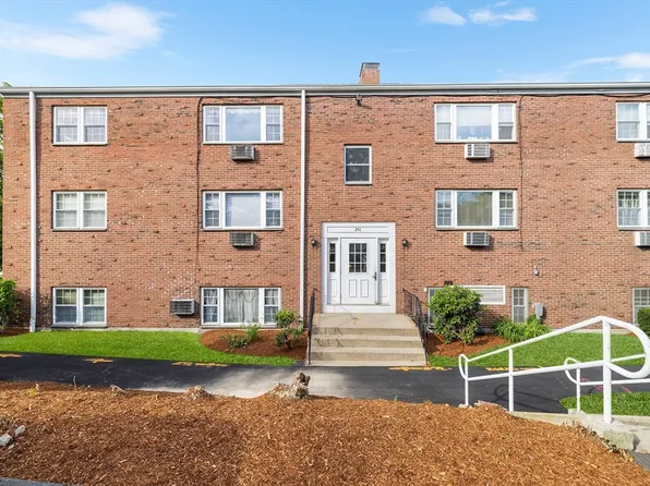 251 Rock St APT B4, Norwood, MA 02062