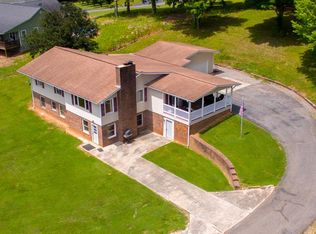 213 Ritter Rd, Hayesville, NC 28904