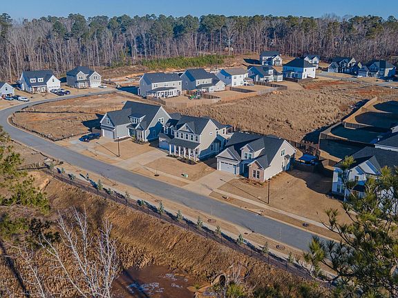 3rd image of 615 River Oaks Ln
