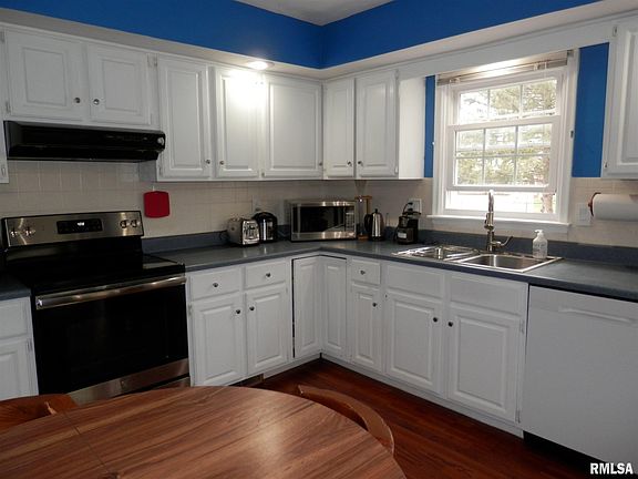 4th image of 1096 Tamarind Dr