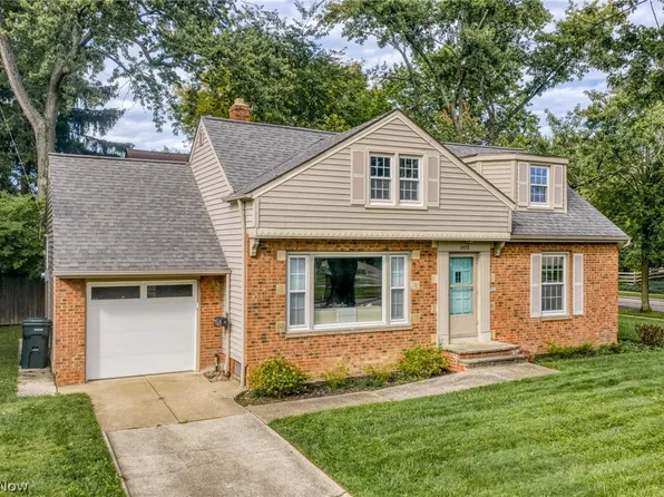 3573 Fairmount Blvd, Cleveland Heights, OH 44118