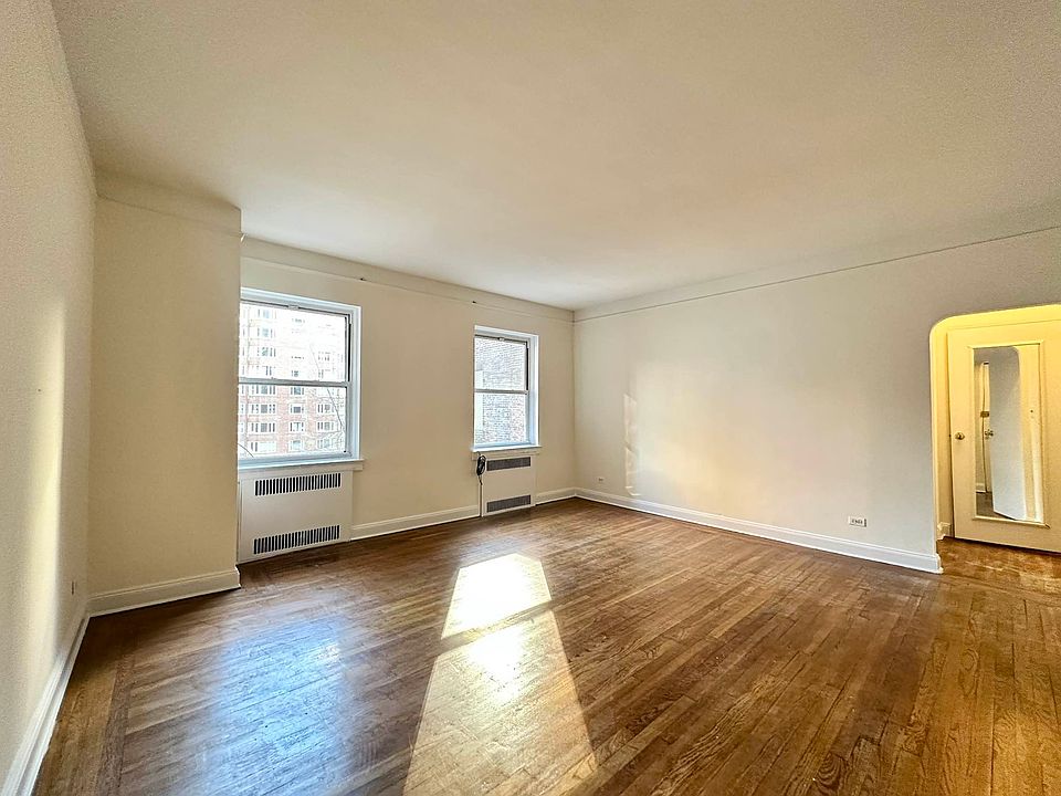 1st image of 51 E 34th St #4V