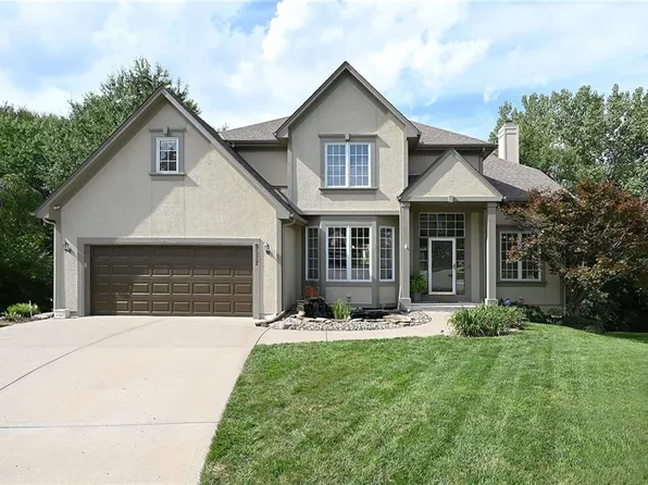 9522 N Kenwood Ct, Kansas City, MO 64155