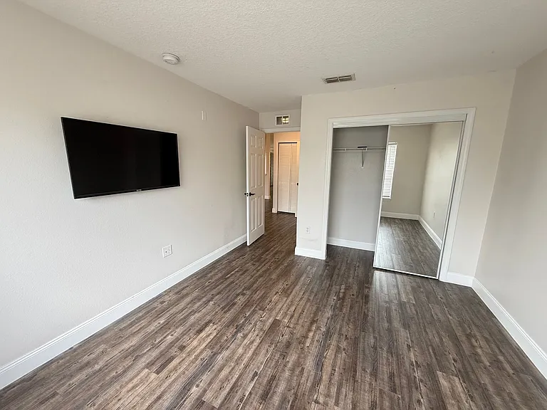 8844 Grand Palms Cir — Photo 20