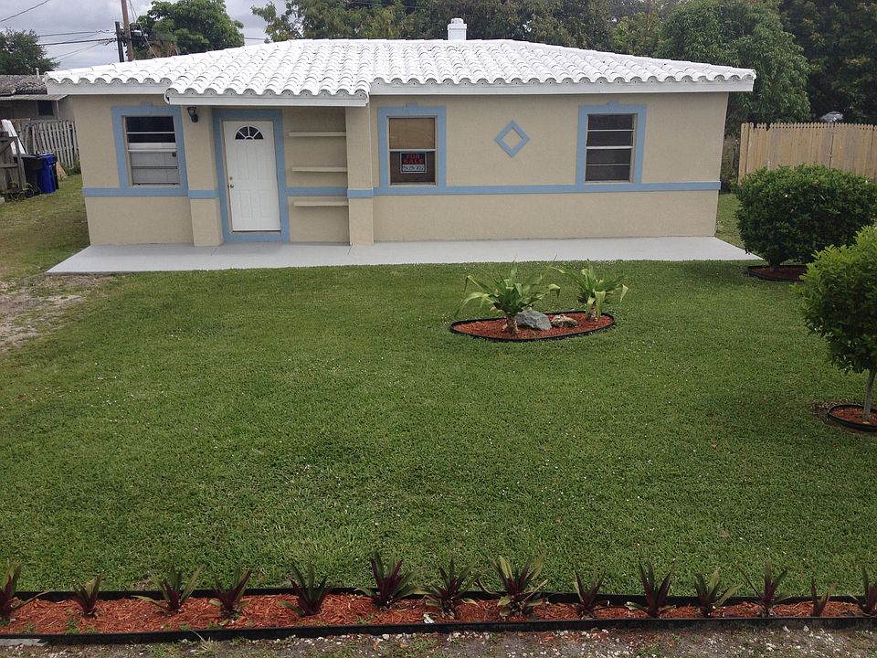 1st image of 1601 NW 13th St