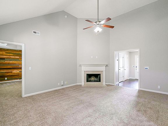 3rd image of 1002 Aretha Dr