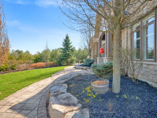 9 Powers Ct, Clarington, ON L0B 1M0
