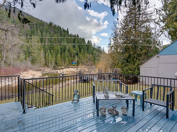 5th image of 630 Enderby Mabel Lake Rd
