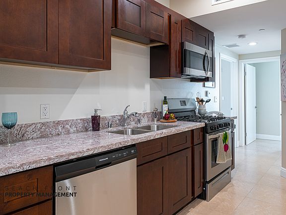 3rd image of 1522 Lomita Blvd APT 201