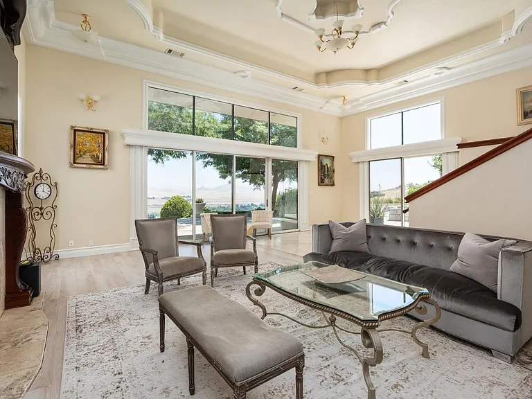 14215 Killarney Dr — Photo 31