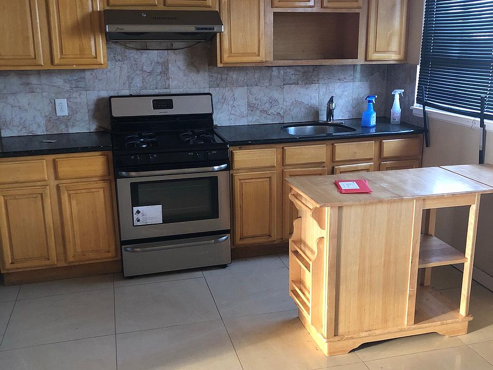 1st image of 6337 Eastwood St