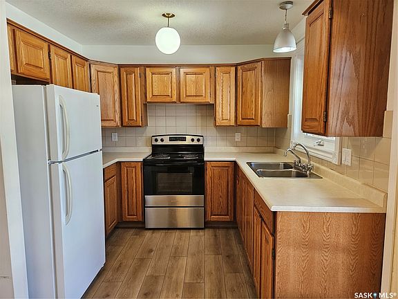 5th image of 3130 ARENS Road E