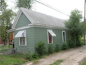 2nd image of 305 N 2nd St