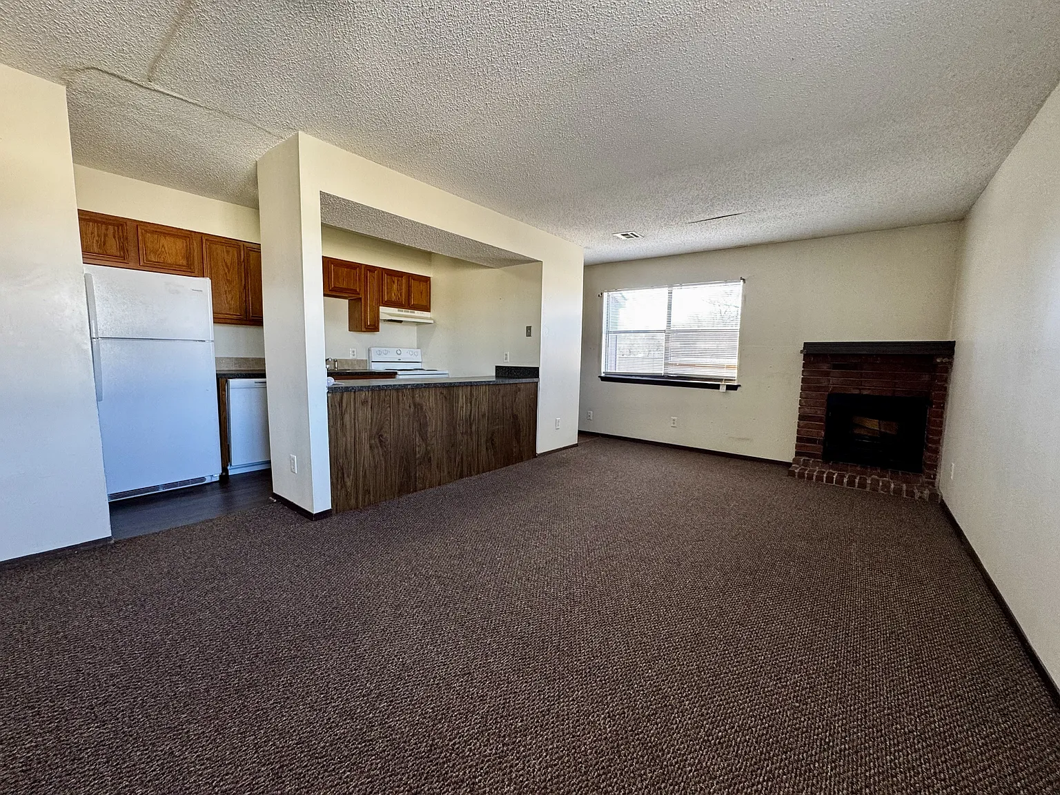 1035 South Kansas Avenue - Apt 4 — Photo 3