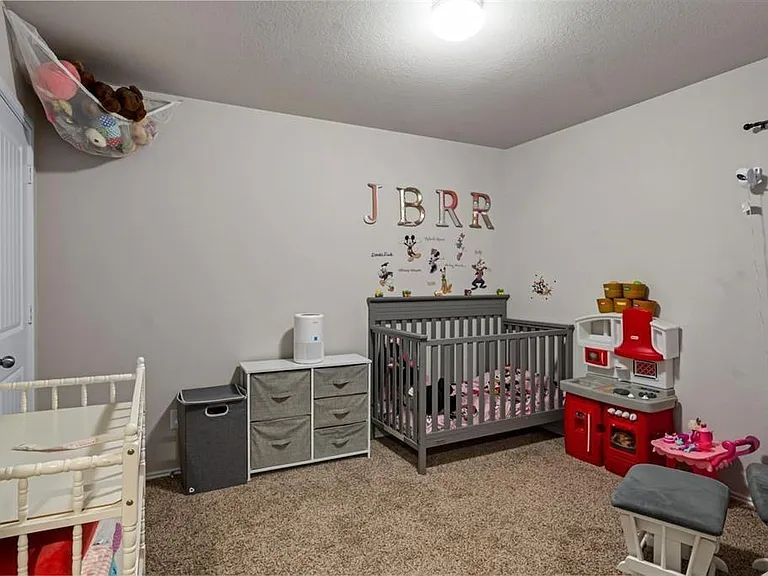 518 Poppy Field Ct — Photo 23