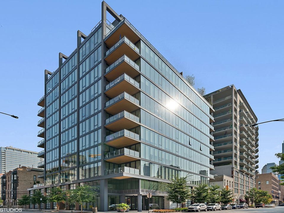 1st image of 366 W Superior St #803
